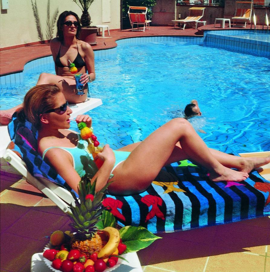 Hotel Calypso Cesenatico Eksteriør bilde
